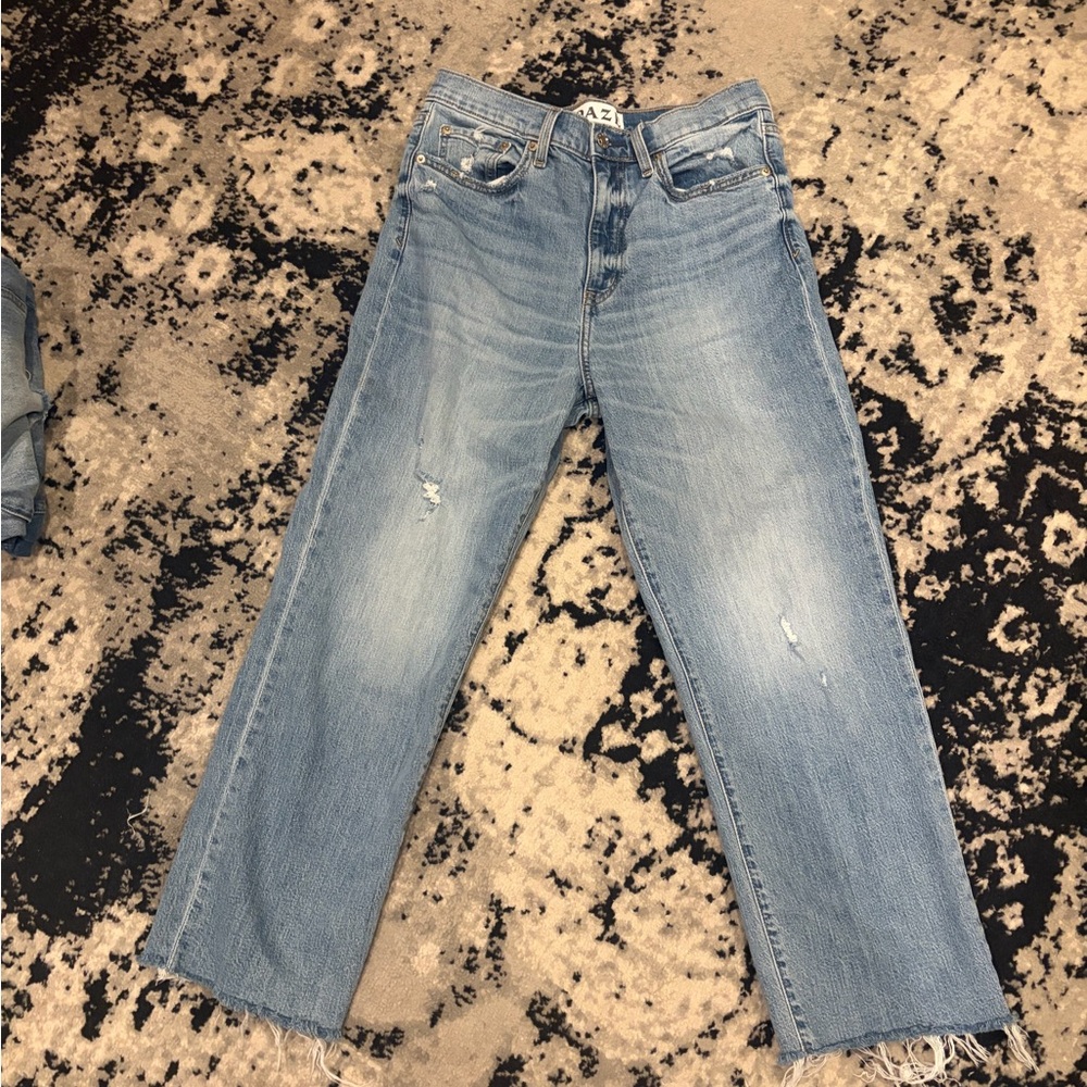 Daze Light Wash Cropped Straight Jeans - Light Blue